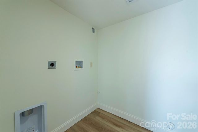 524 Pineland Road, Hendersonville, NC 28792