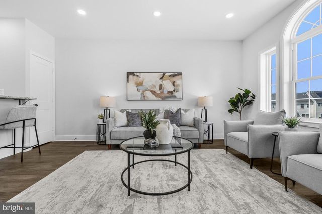 4927 DEVITT PL, Oxon Hill, MD 20745