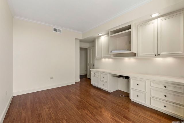 700 E Hildebrand Ave Apt 301, San Antonio, TX 78212