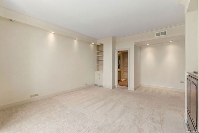 700 E Hildebrand Ave Apt 301, San Antonio, TX 78212