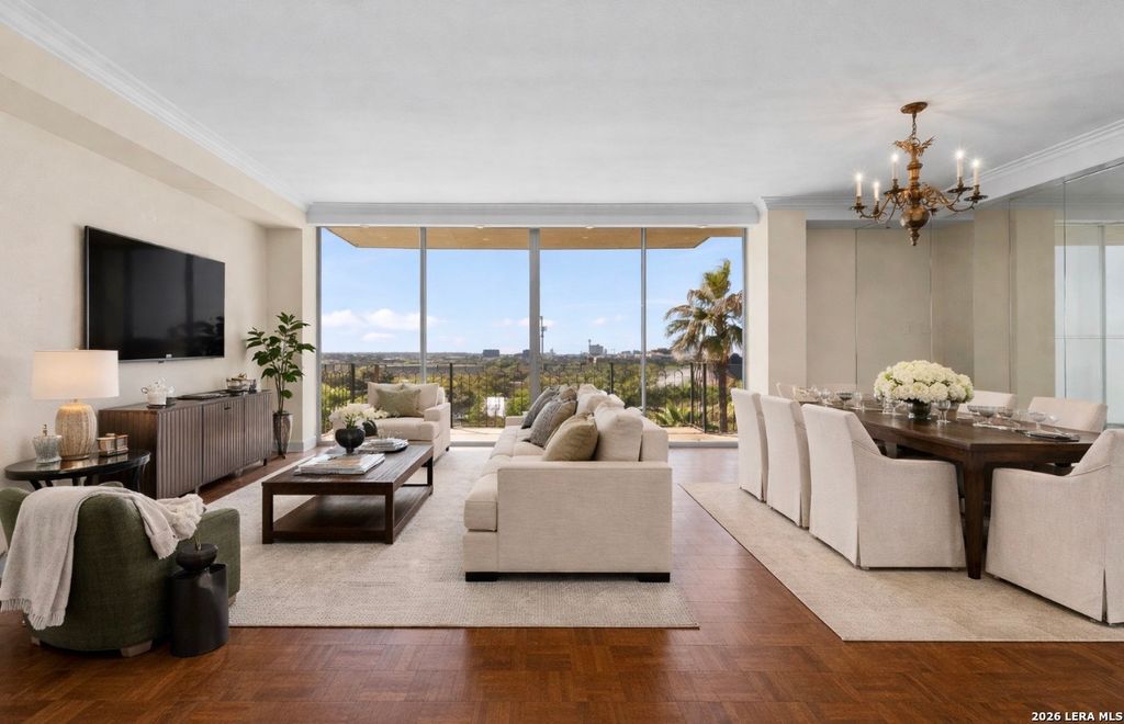 700 E Hildebrand Ave Apt 301, San Antonio, TX 78212