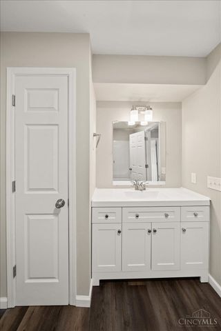 5474 Starcrest Drive, Delhi Twp, OH 45238