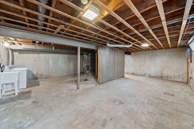 5474 Starcrest Drive, Delhi Twp, OH 45238