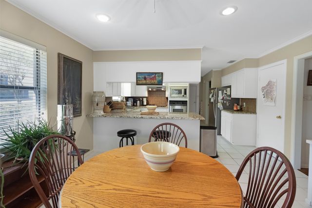 5805 Regents Row, Tyler, TX 75703