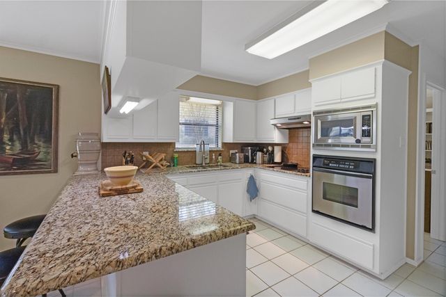 5805 Regents Row, Tyler, TX 75703