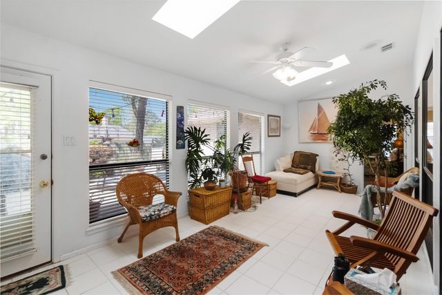 5805 Regents Row, Tyler, TX 75703