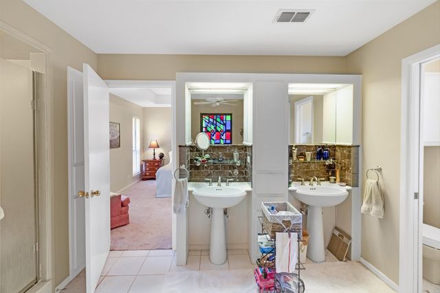 5805 Regents Row, Tyler, TX 75703