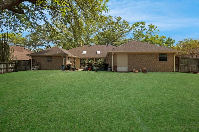 5805 Regents Row, Tyler, TX 75703