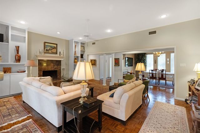 5805 Regents Row, Tyler, TX 75703