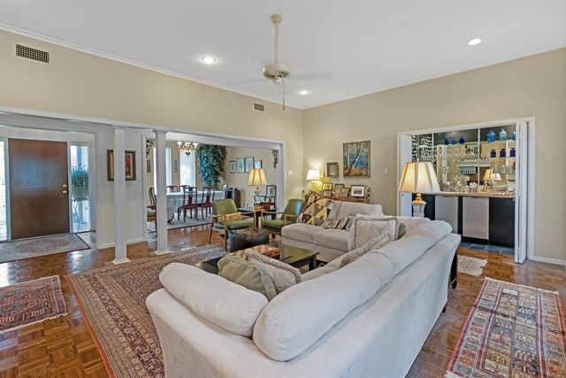 5805 Regents Row, Tyler, TX 75703