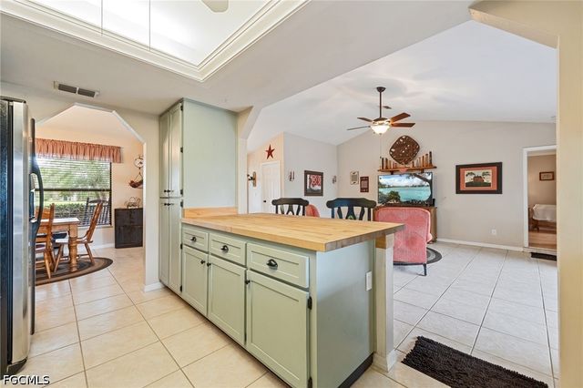 6419 Ben Hogan CIR, North Fort Myers, FL 33917