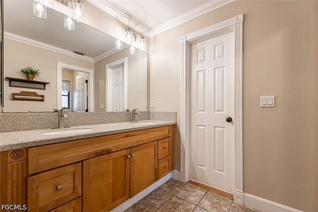 6419 Ben Hogan CIR, North Fort Myers, FL 33917