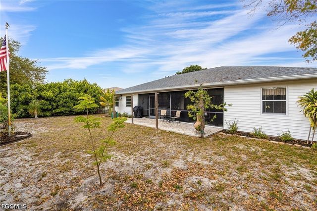 6419 Ben Hogan CIR, North Fort Myers, FL 33917