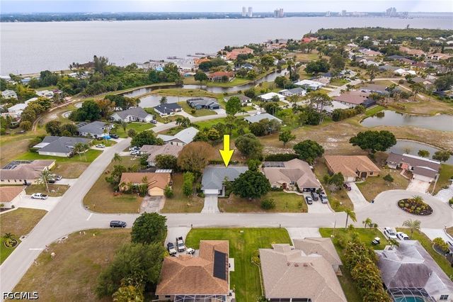 6419 Ben Hogan CIR, North Fort Myers, FL 33917