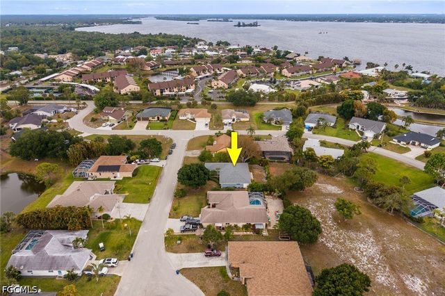 6419 Ben Hogan CIR, North Fort Myers, FL 33917