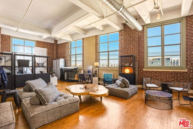 1850 Industrial Street 404, Los Angeles, CA 90021