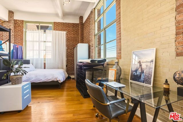 1850 Industrial Street 404, Los Angeles, CA 90021