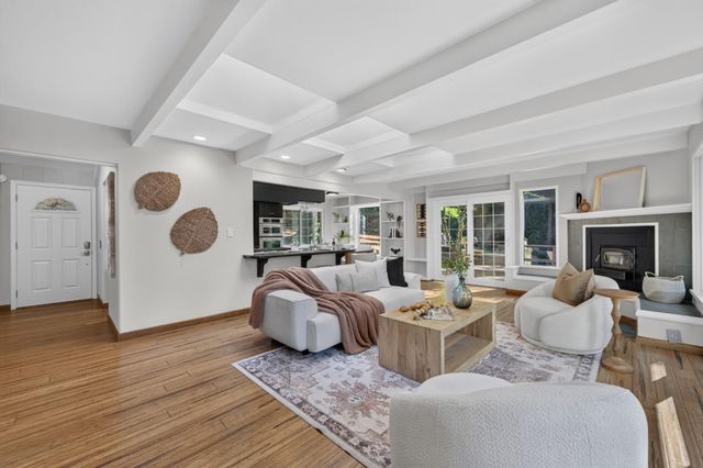 17275 Melody Lane, Los Gatos, CA 95033