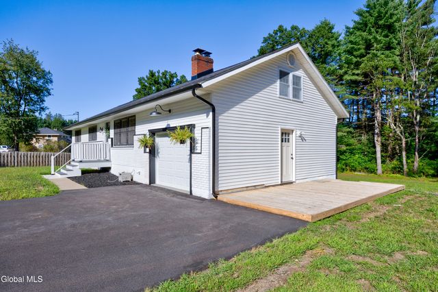 407 Stone Church Road, Milton, NY 12020