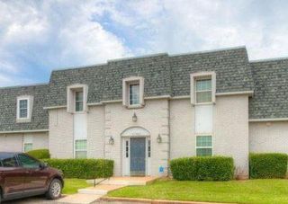 11421 N May Avenue B, Oklahoma City, OK 73120
