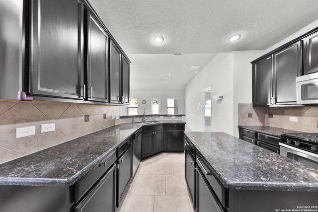 7611 William Bonney, San Antonio, TX 78254