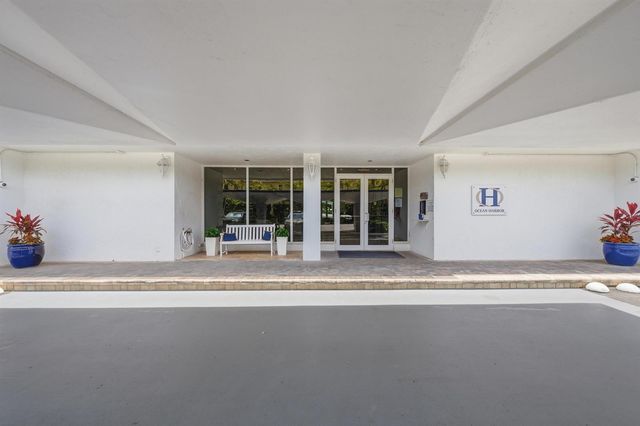 800 SE 20th Avenue 901, Deerfield Beach, FL 33441