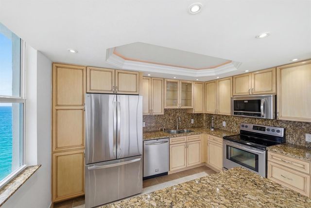 800 SE 20th Avenue 901, Deerfield Beach, FL 33441