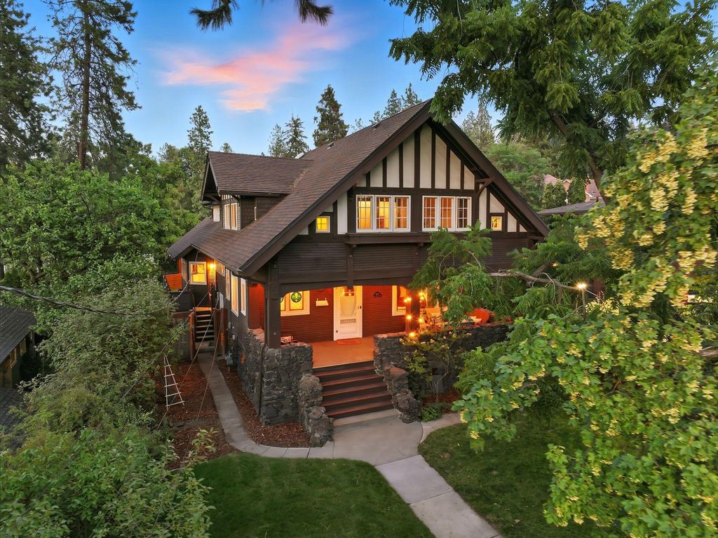 1823 S Maple Blvd, Spokane, WA 99203