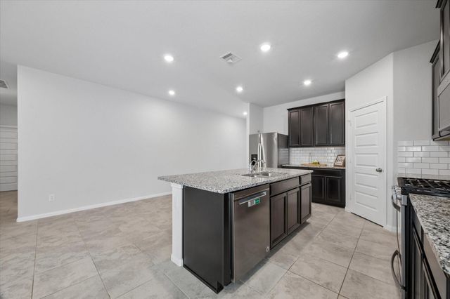 6083 Pearland Place, Pearland, TX 77581