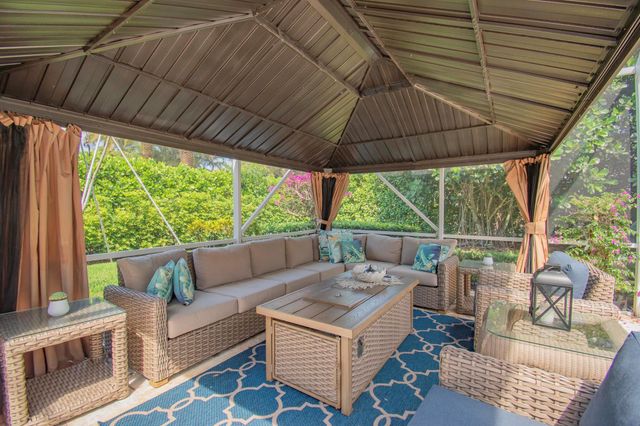 21734 Fall River Drive, Boca Raton, FL 33428