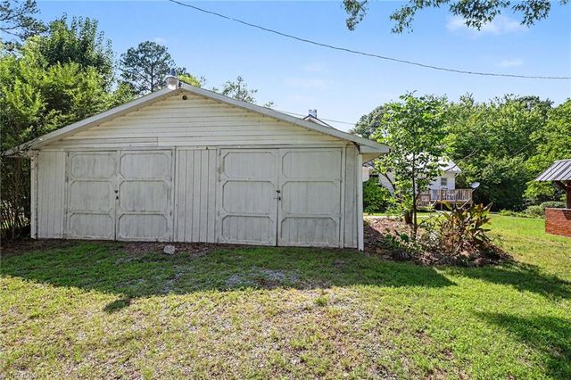 389 Paul Musgrave Road, Lexington, NC 27292