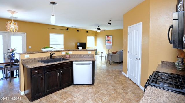 4780 E Desert Thorn Drive, Tucson, AZ 85756