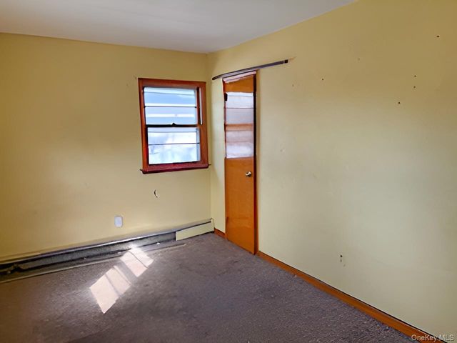 206 Edwards Avenue, Sayville, NY 11782