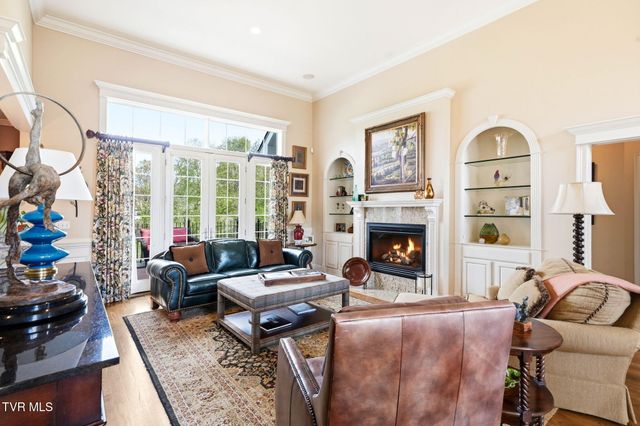 113 Creek Side Court, Bristol, TN 37620