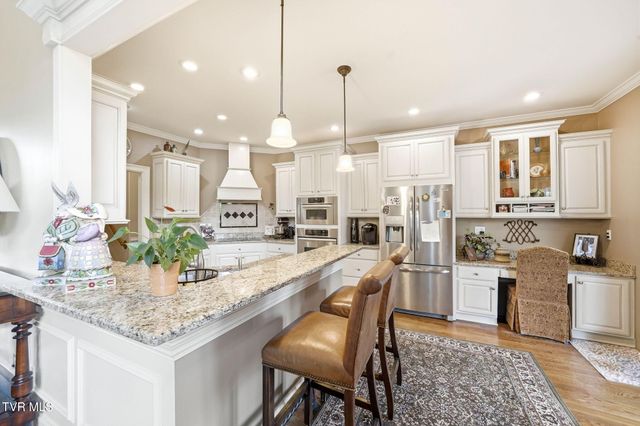 113 Creek Side Court, Bristol, TN 37620
