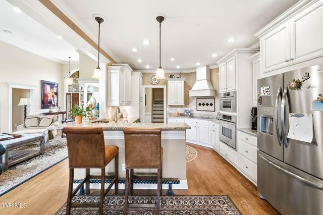 113 Creek Side Court, Bristol, TN 37620