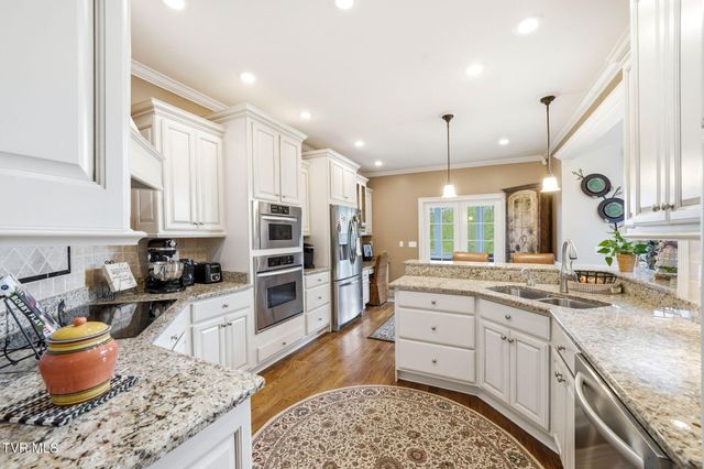 113 Creek Side Court, Bristol, TN 37620