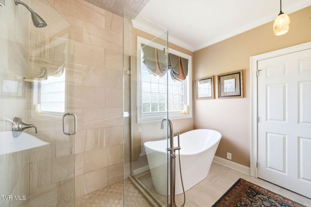 113 Creek Side Court, Bristol, TN 37620