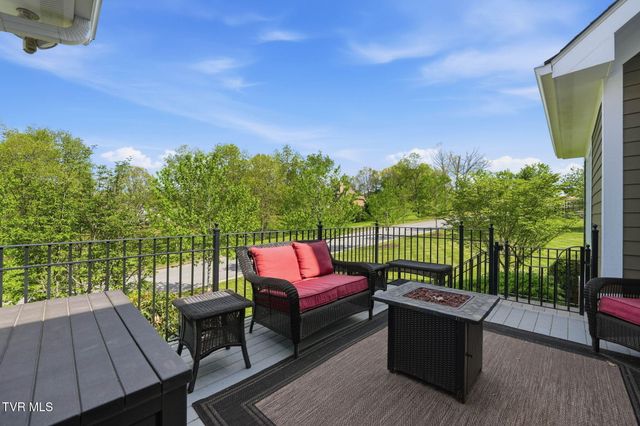 113 Creek Side Court, Bristol, TN 37620