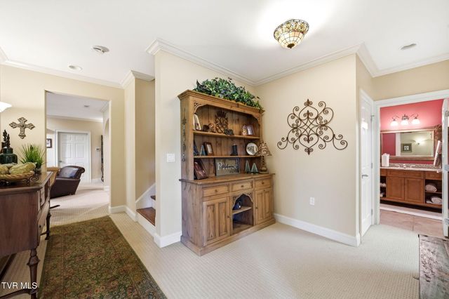 113 Creek Side Court, Bristol, TN 37620