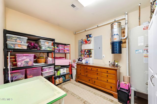 113 Creek Side Court, Bristol, TN 37620