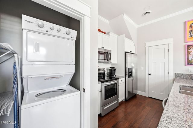 113 Creek Side Court, Bristol, TN 37620