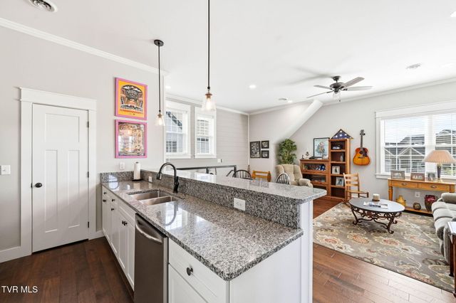 113 Creek Side Court, Bristol, TN 37620