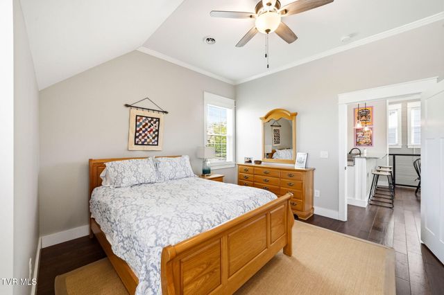 113 Creek Side Court, Bristol, TN 37620