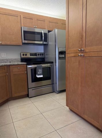 3606 Alder Drive B2, West Palm Beach, FL 33417