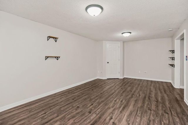 4008 S Colonial Drive, Independence, MO 64055