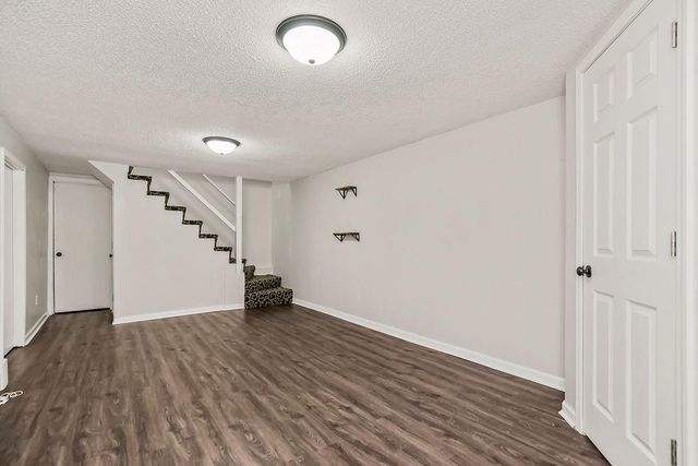 4008 S Colonial Drive, Independence, MO 64055