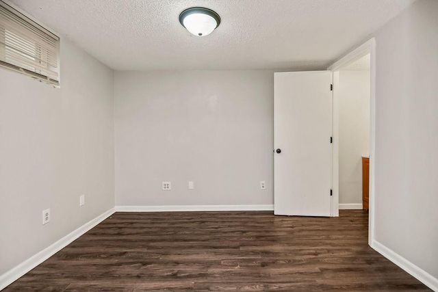 4008 S Colonial Drive, Independence, MO 64055