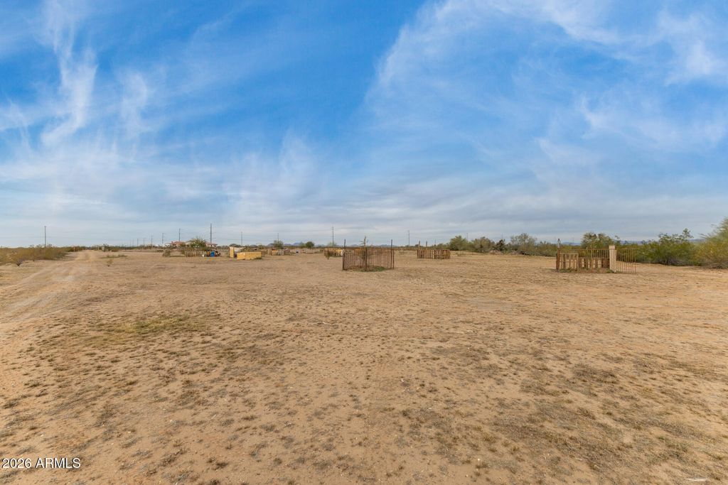 32117 N 233RD Avenue -, Wittmann, AZ 85361 — exterior