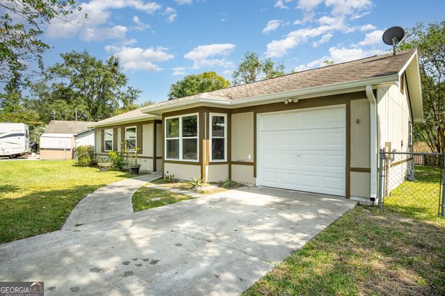 108 Willow Lake Drive, Kingsland, GA 31548